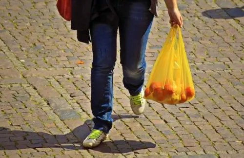 Di Tangan Ilmuwan, Bioplastik Bersalin Wajah jadi Pupuk