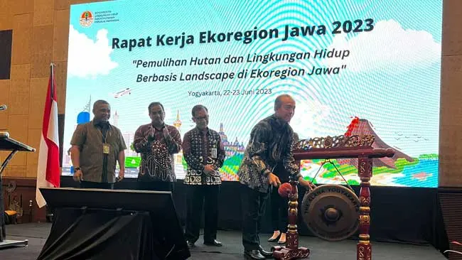 Raker P3E Jawa, Upaya Memulihkan Hutan dan Lingkungan Hidup