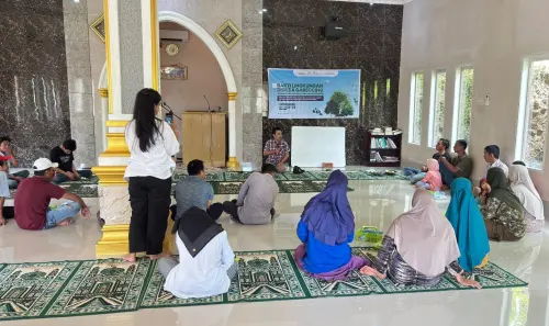 Nurhaji Bongkar Fakta Kualitas Tanah Penentu Panen, Petani Desa Gareccing Sadar Pentingnya Pupuk Organik
